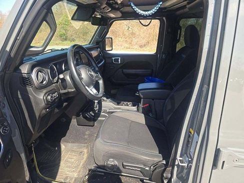 Used 2021 Jeep Wrangler Unlimited Rubicon 4xe w/ Cold Weather Group image 5