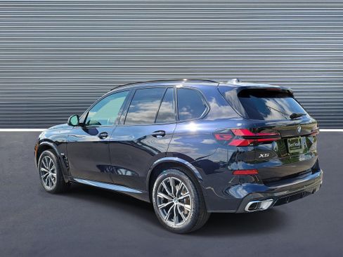 Used 2026 BMW X5 sDrive40i image 4