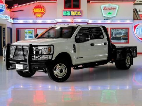 Used 2020 Ford F350 XLT w/ XLT Value Package AWD/4WD image 2