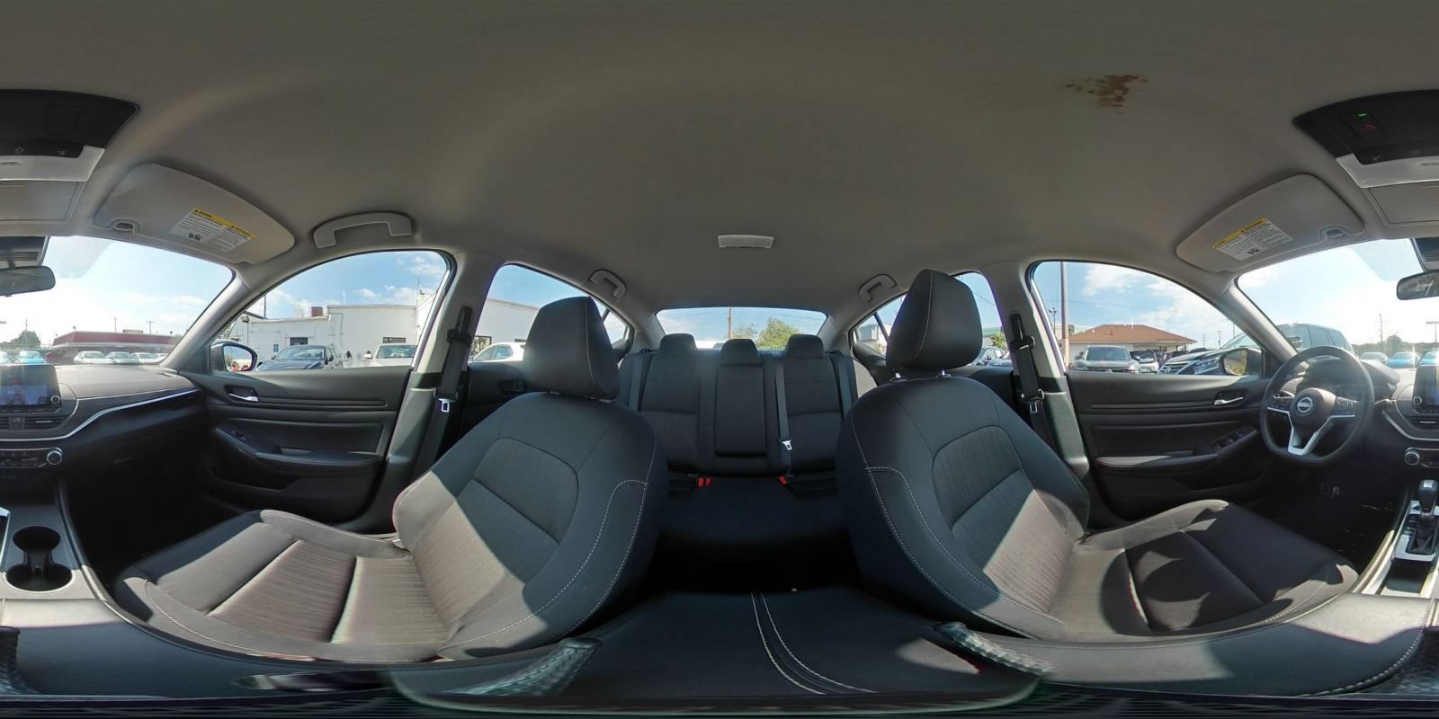 Used 2025 Nissan Altima 2.5 SV FWD image 41