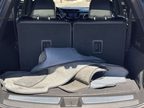 Used 2023 Cadillac XT6 Premium Luxury image 26