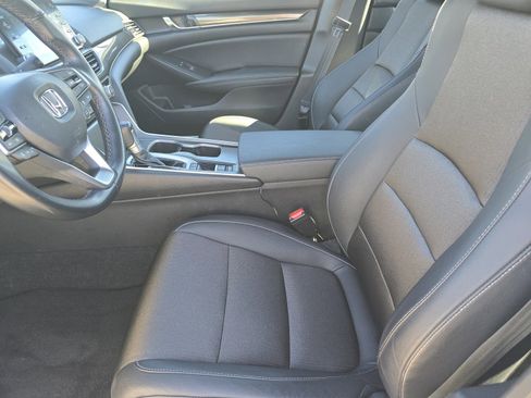 Used 2020 Honda Accord Sport image 11