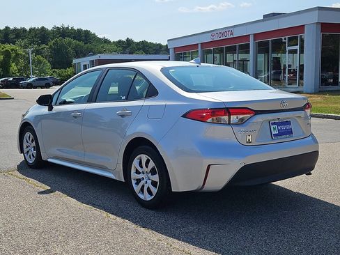 Used 2023 Toyota Corolla LE FWD image 22