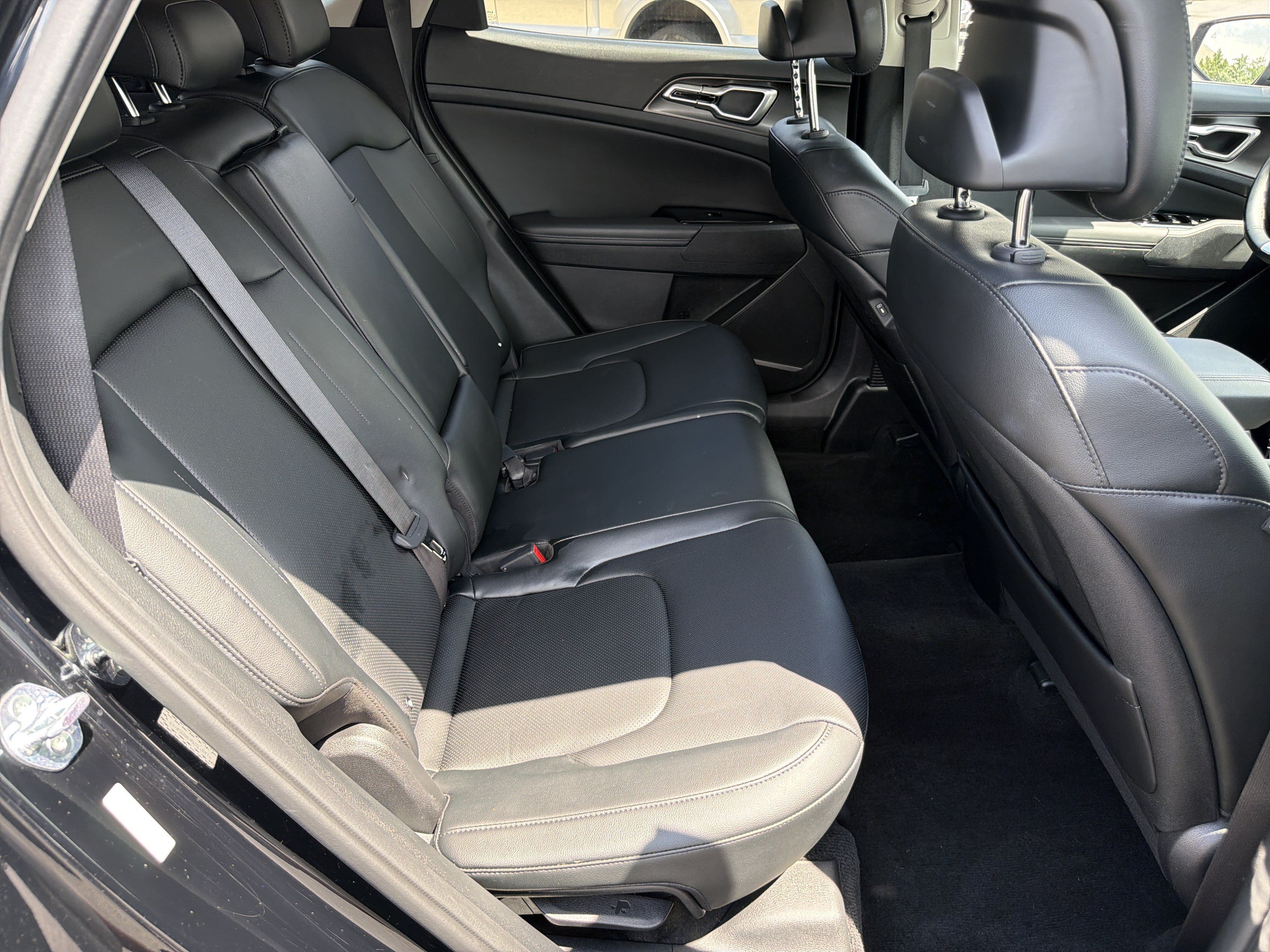 Certified 2024 Kia Sportage EX FWD image 15