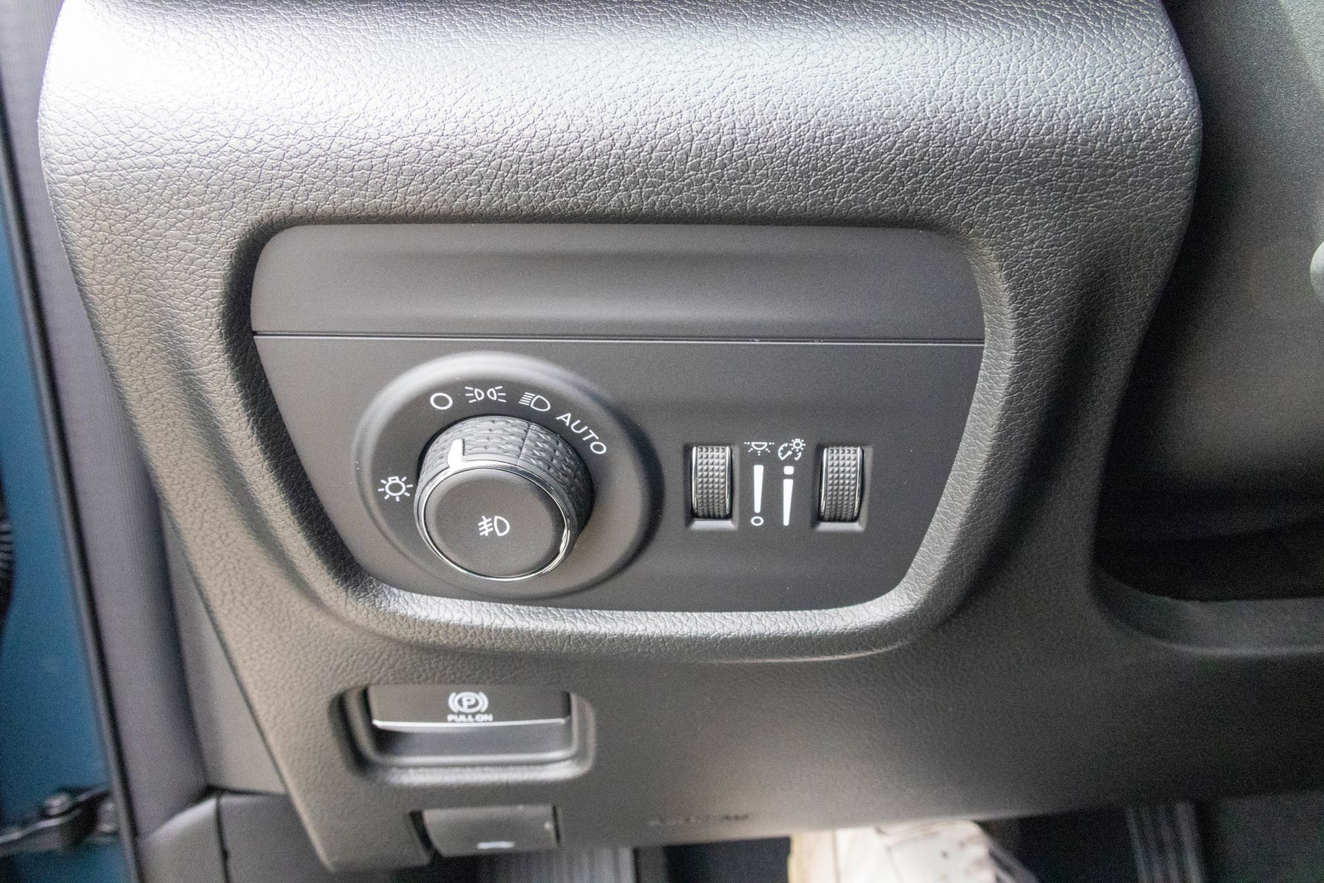 New 2027 Jeep Grand Cherokee L Limited AWD/4WD image 32