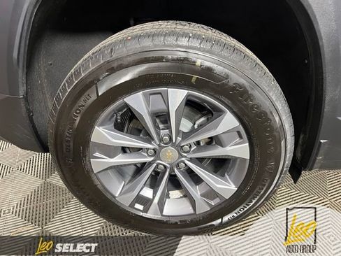 Used 2026 Chevrolet Equinox LT w/ Convenience Package II FWD image 23
