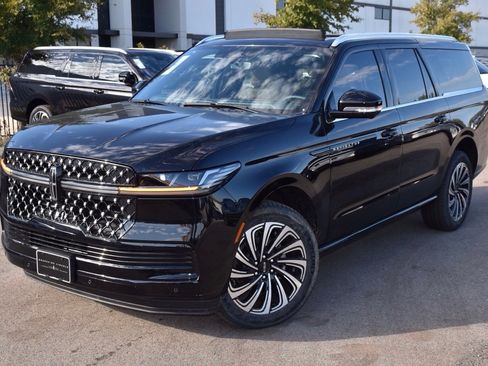 New 2025 Lincoln Navigator L Black Label image 12
