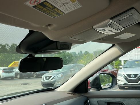 Certified 2023 Nissan Rogue SV AWD/4WD image 21