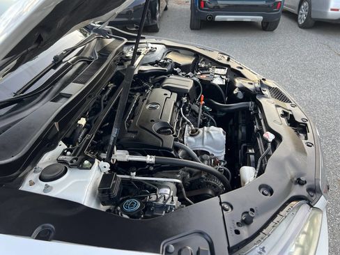 Used 2017 Acura TLX image 36