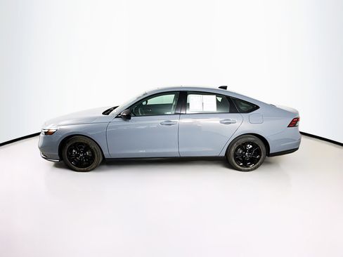 Certified 2025 Honda Accord SE image 7