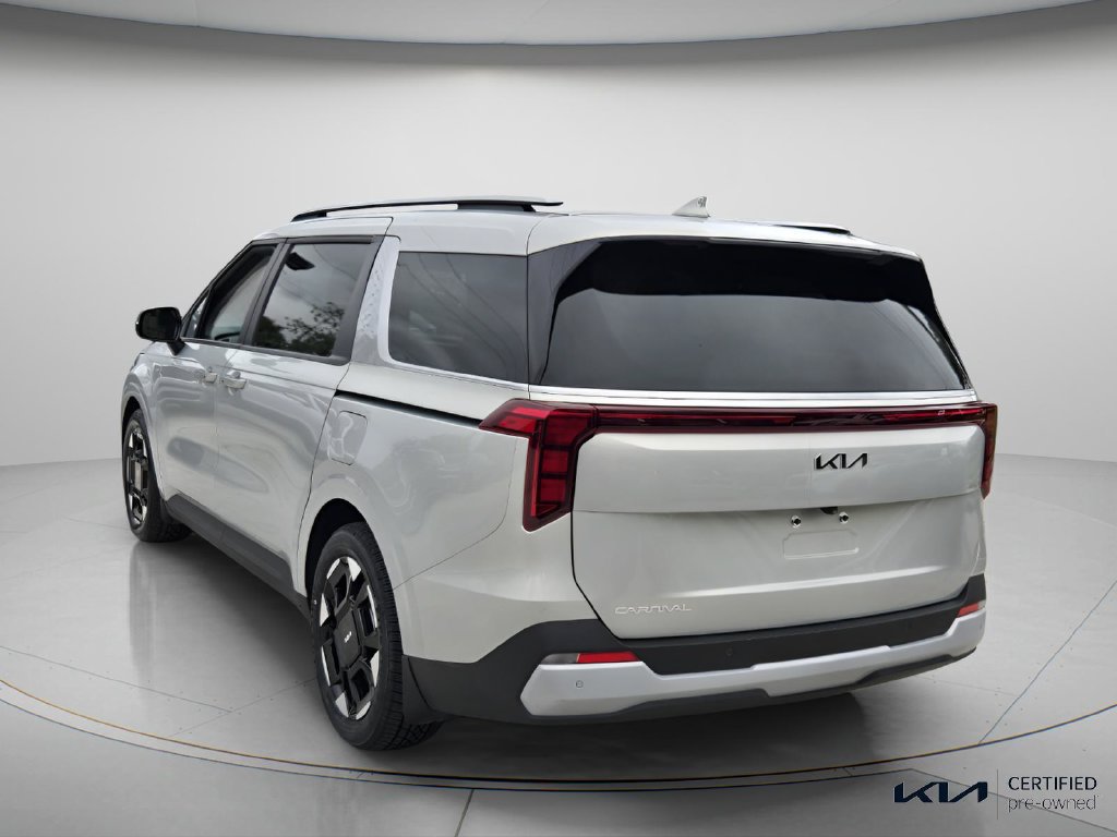 Certified 2025 Kia Carnival EX FWD image 8