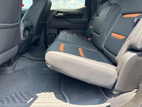 Used 2022 GMC Sierra 1500 AT4 w/ AT4 Premium Package AWD/4WD image 22