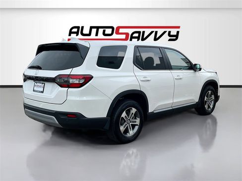 Used 2025 Honda Pilot EX-L image 7