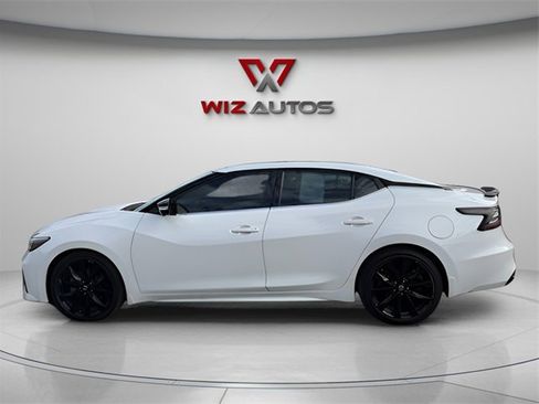 Used 2022 Nissan Maxima SR w/ Sport Mat Group image 10