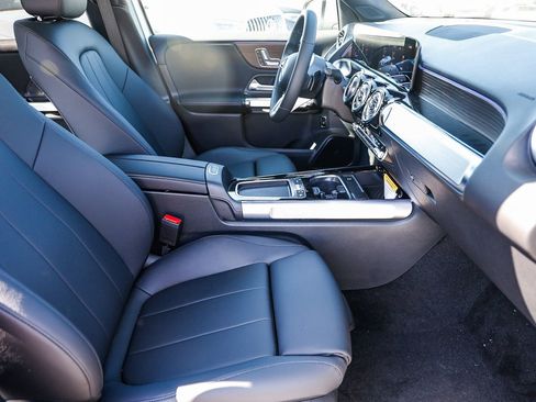 New 2026 Mercedes-Benz GLB 250 image 17