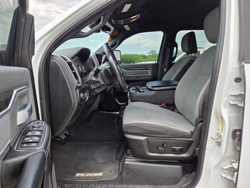 Used 2023 RAM 2500 Big Horn w/ Level 1 Equipment Group AWD/4WD image 17