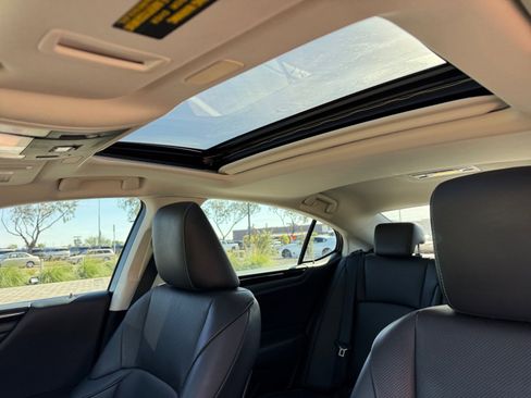 Used 2021 Lexus ES 300h w/ Premium Package image 30