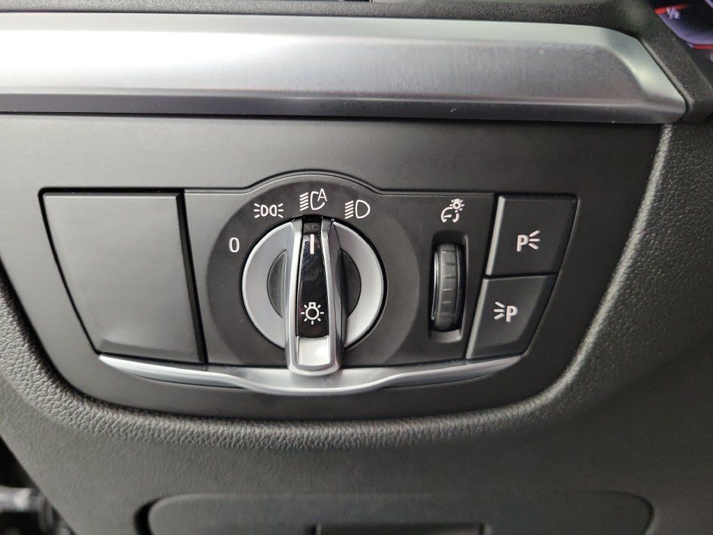Used 2022 BMW X3 sDrive30i w/ Convenience Package RWD image 32