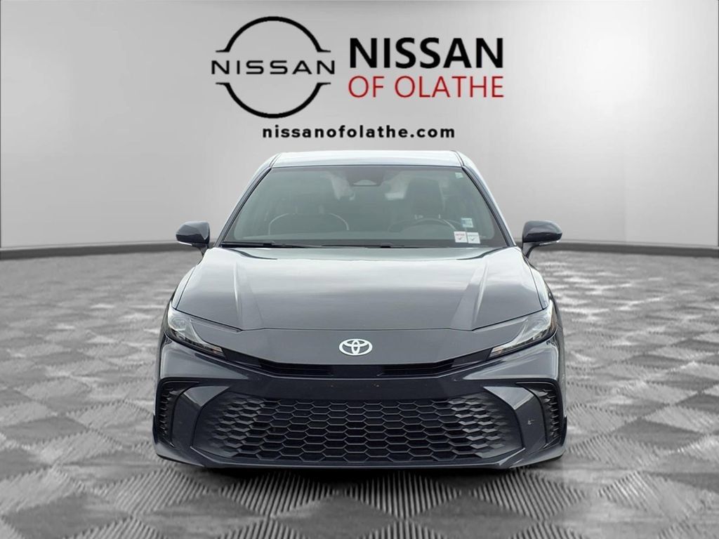 Used 2025 Toyota Camry SE FWD image 31