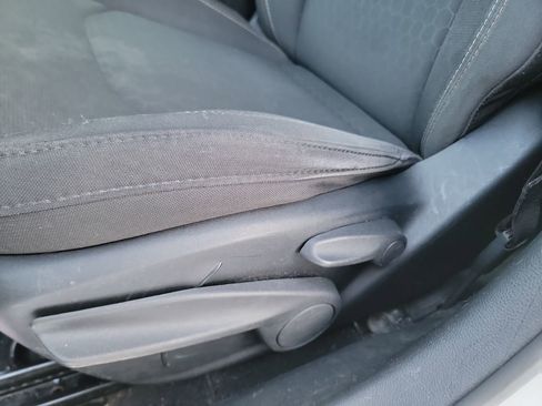 Used 2018 Jeep Compass Sport w/ Cold Weather Group image 12