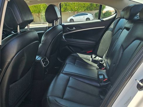 Used 2025 Genesis G70 2.5T RWD image 24