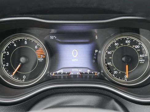 Used 2023 Jeep Cherokee Altitude Lux w/ Lux Elite Package image 34