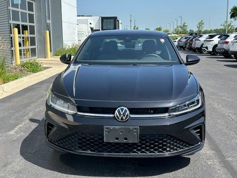 Certified 2025 Volkswagen Jetta Sport FWD image 2