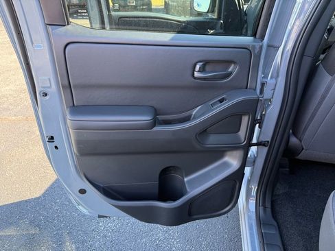 New 2026 Nissan Frontier SV w/ SV Convenience Package image 10