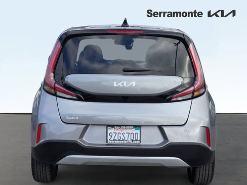 Used 2024 Kia Soul LX w/ Option Group 015 FWD image 5