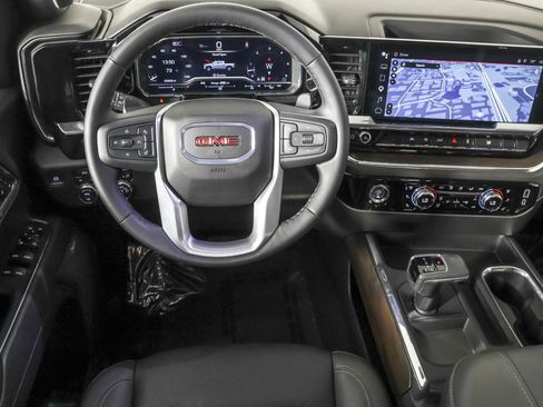 Used 2024 GMC Sierra 1500 SLT w/ SLT Convenience Package AWD/4WD image 43