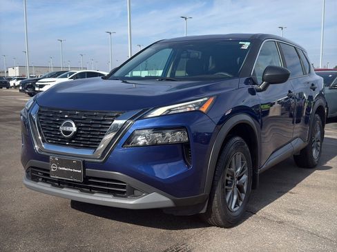 Certified 2023 Nissan Rogue S image 2