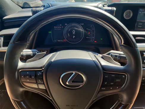 Used 2021 Lexus ES 300h w/ Premium Package image 28