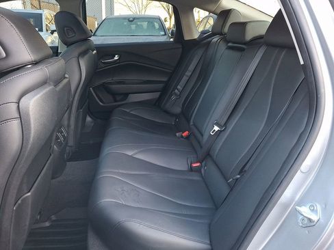 Used 2023 Acura TLX image 7