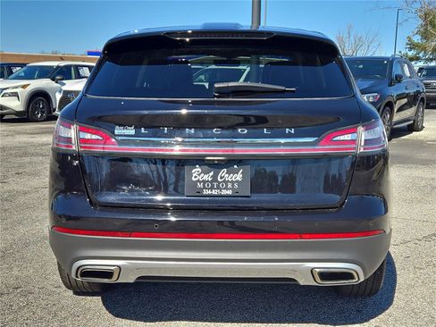 Used 2022 Lincoln Nautilus Reserve AWD/4WD image 8