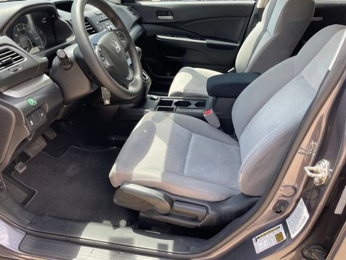 Used 2016 Honda CR-V SE image 9
