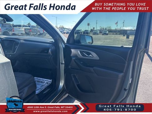 Used 2023 Chevrolet Traverse LT w/ LPO, Floor Liner Package AWD/4WD image 30