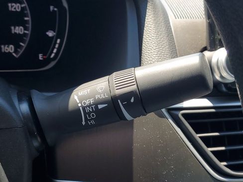 Used 2021 Honda Accord LX image 11