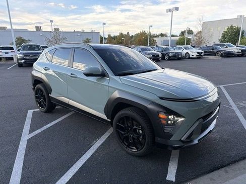 Used 2024 Hyundai Kona Limited AWD/4WD image 2