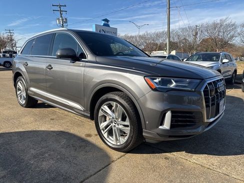 Used 2021 Audi Q7 3.0T Premium Plus w/ Executive Package image 3