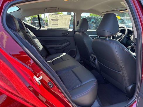 New 2026 Nissan Altima 2.5 SR FWD image 16