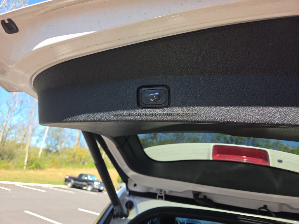 Used 2019 Ford Explorer Limited w/ Ford Safe & Smart Package AWD/4WD image 20