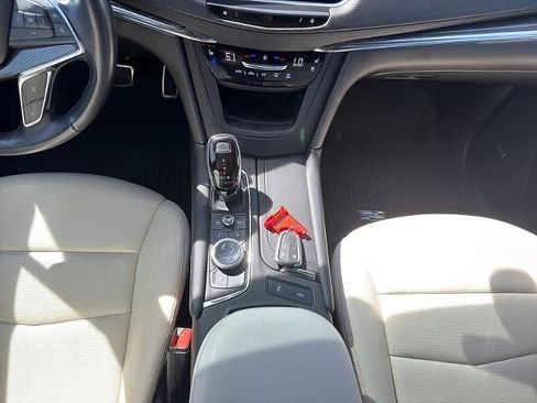 Certified 2023 Cadillac XT5 Sportv w/ Technology Package AWD/4WD image 18
