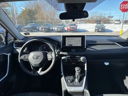 Used 2023 Toyota RAV4 AWD Hybrid image 17