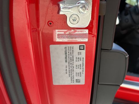 Used 2015 Chevrolet Corvette Z06 w/ 3LZ Preferred Equipment Group image 30