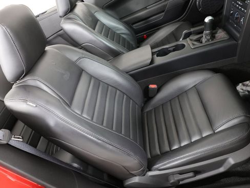 Used 2007 Ford Mustang Shelby GT500 RWD image 26