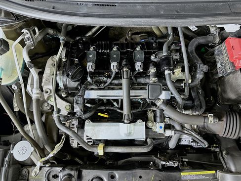 Used 2023 Nissan Versa SV image 30