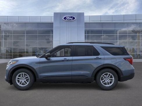 New 2026 Ford Explorer Active RWD image 3