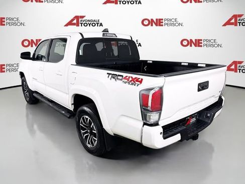 Certified 2020 Toyota Tacoma TRD Sport w/ TRD Premium Sport Package AWD/4WD image 5