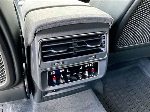 New 2026 Audi RS Q8 performance image 18