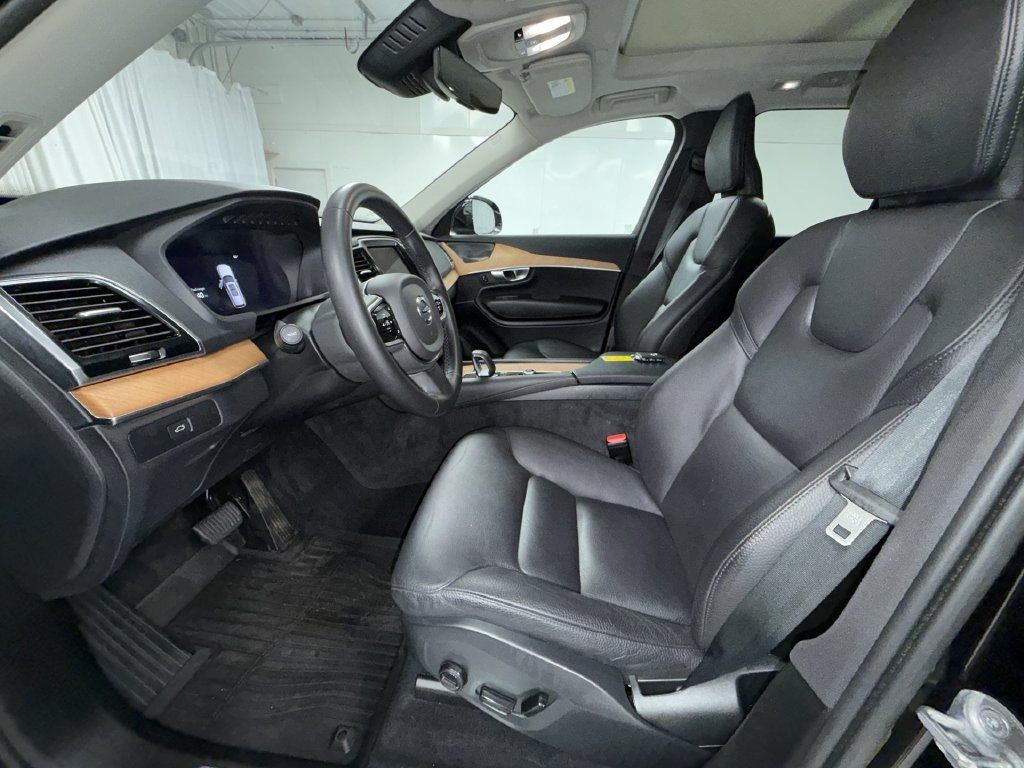 Used 2024 Volvo XC90 B6 Plus AWD/4WD image 12